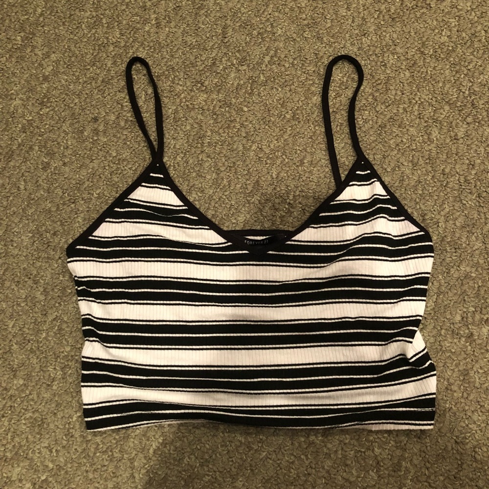 Black and white stripped crop top